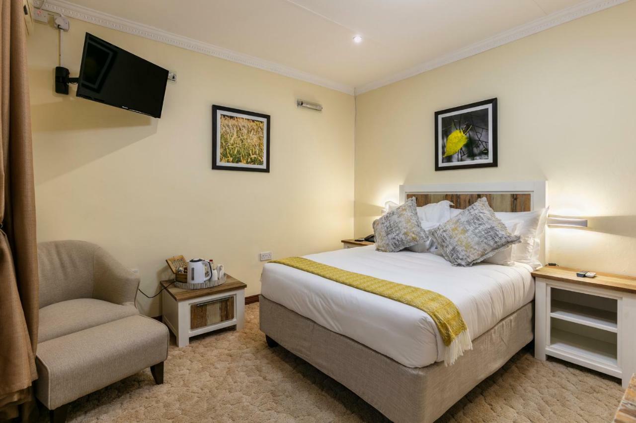Orchid Luxury Boutique Guesthouse Габороне Экстерьер фото