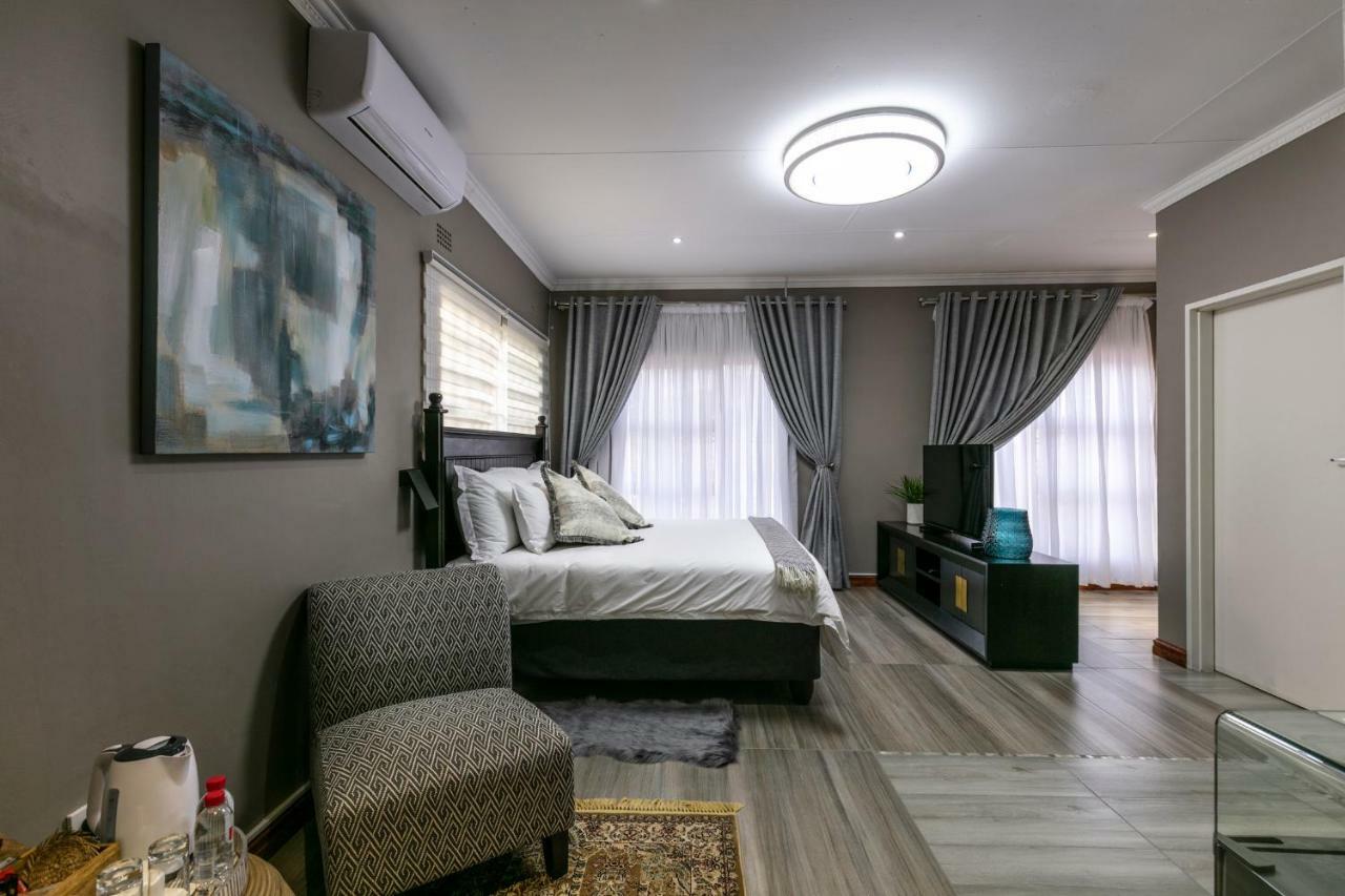 Orchid Luxury Boutique Guesthouse Габороне Экстерьер фото